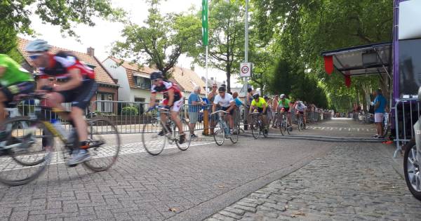 Warmdraaien voor de Hel van de Pin