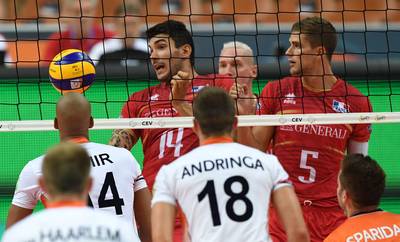 Volleyballers laten topfavoriet Frankrijk ontsnappen op EK