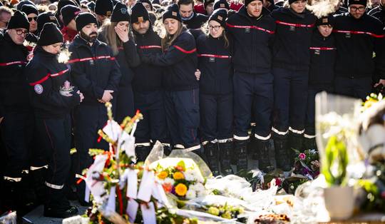 Veertig doden, onduidelijke controles en een eigenaar met een strafblad: wat weten we over ramp in Le Constellation?