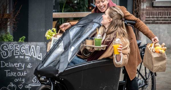 Deze Tilburgse horecazaken bezorgen voor het eerst thuis (of geven er een andere creatieve draai aan