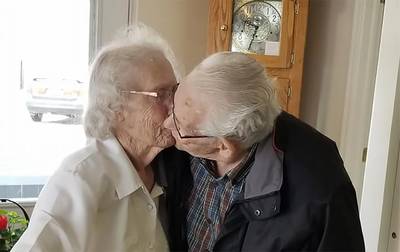 Stel in tranen: voor het eerst in 73 jaar geen kerst samen