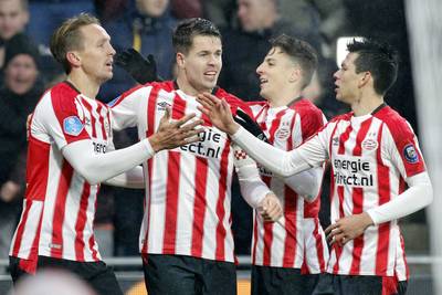 Is het kampioenschap beslist als PSV zondag Ajax verslaat?