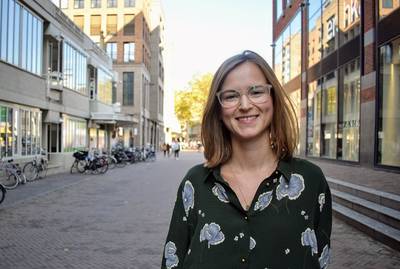 Lisa verloor haar ouders bij de MH17-ramp: ‘Ik haal kracht uit liefdevolle herinneringen’