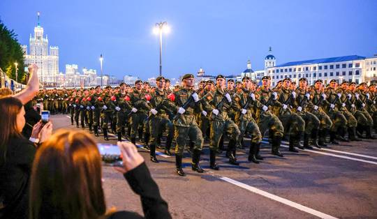 Trump kondigt driedaags staakt-het-vuren aan tussen Oekraïne en Rusland: ‘Hopelijk begin van het einde van de oorlog’