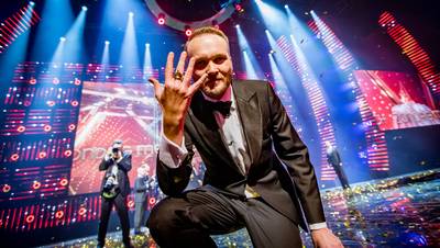 Kijk hier terug naar de sterren op de rode loper van het Televizier-ring Gala