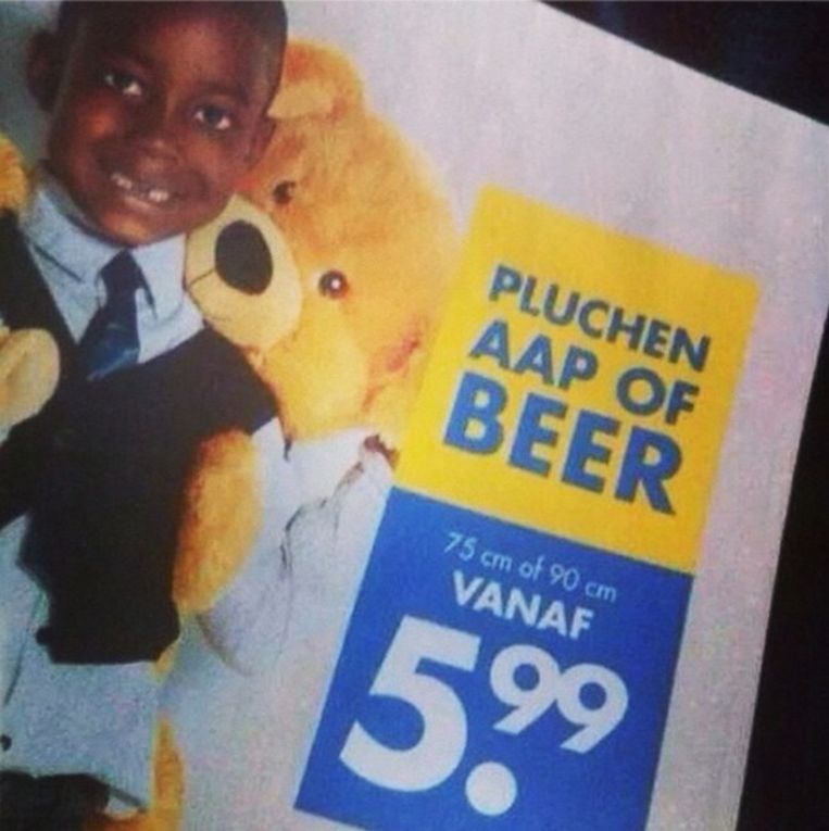 Moeder Zeemanmodel 5 Uit Zuidoost Mijn Zoon Wordt Weggezet Als Aap Het Parool Goed voor uren speelplezier, dit pietenpak voor de pop. mijn zoon wordt weggezet als aap