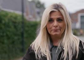 Bobbi Eden in tranen om kankerdiagnose van vierjarige Allexa