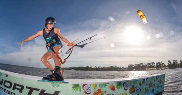 Zeeuwse wereldkampioene kitesurfen heeft lak aan kritiek | Sport in Zeeland - PZC