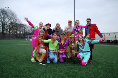 Rossumse carnavalsvierders van ’n Lesten Stuuver gaan voor langste polonaise ooit
