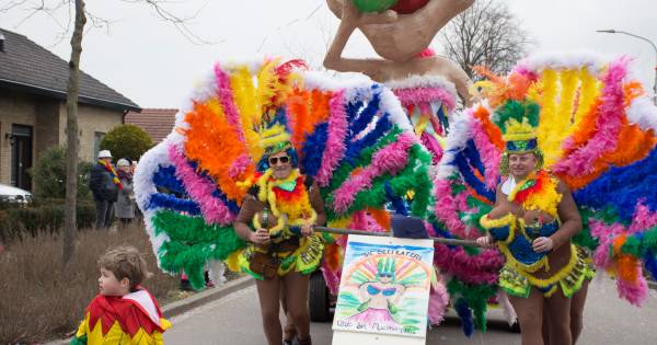 Rio, Circus en Casino zijn de winnaars van de optocht in Maasbommel