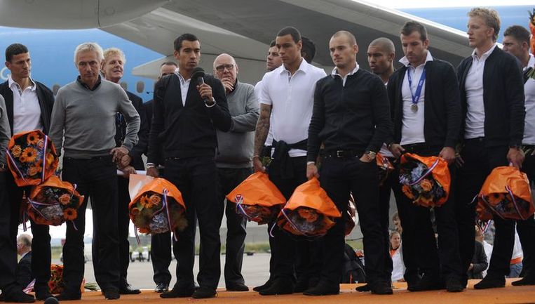 F 16 Gidst Nederlands Elftal Naar Schiphol De Morgen