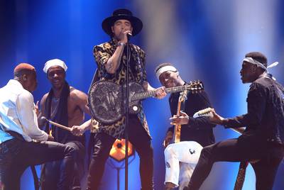 Gejuich in perscentrum voor Waylon