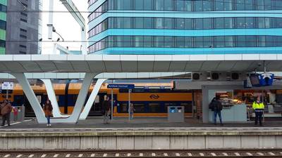 Openbaar vervoer staat twee minuten stil tijdens Dodenherdenking