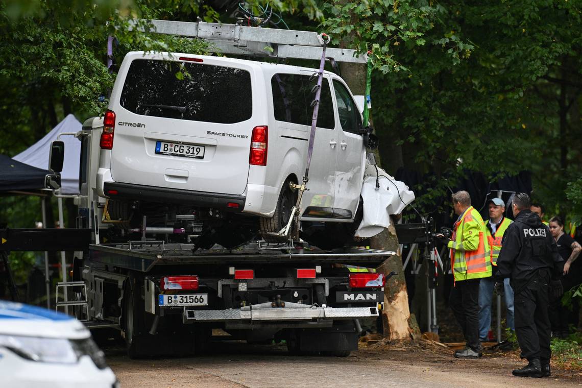 Verdachte aanslag Pride Berlijn doodgeschoten nadat hij agenten met mes aanviel