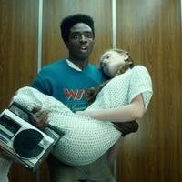 In het laatste seizoen van ‘Stranger Things’ worden de narratieve duimschroeven aangedraaid