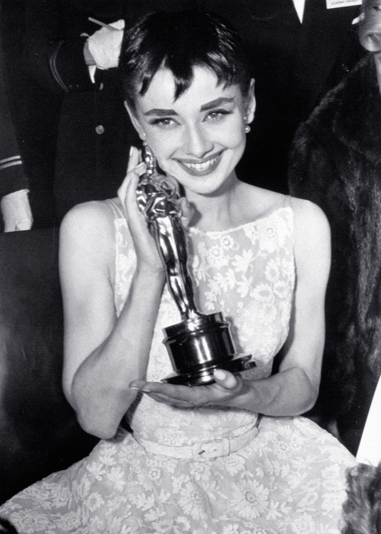 Audrey Hepburn in Givenchy (1954) The 15 most memorable dresses from the history of the Oscars