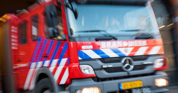 Grote uitslaande brand in woning in Bleiswijk.