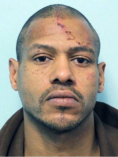 Om kapot achterlicht aangehouden man blijkt seriemoordenaar