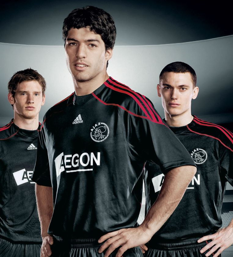 Oje Het Nieuwe Ajax Shirt Is Uit Het Parool