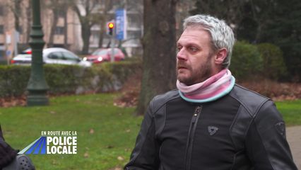 2. Il a perdu son permis mais pas son humour