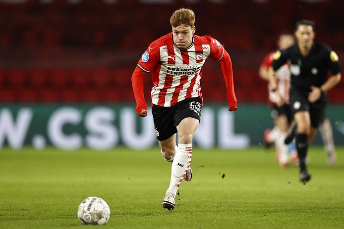 19-jarige Yorbe Vertessen naar A-kern van PSV: "Kans met ...