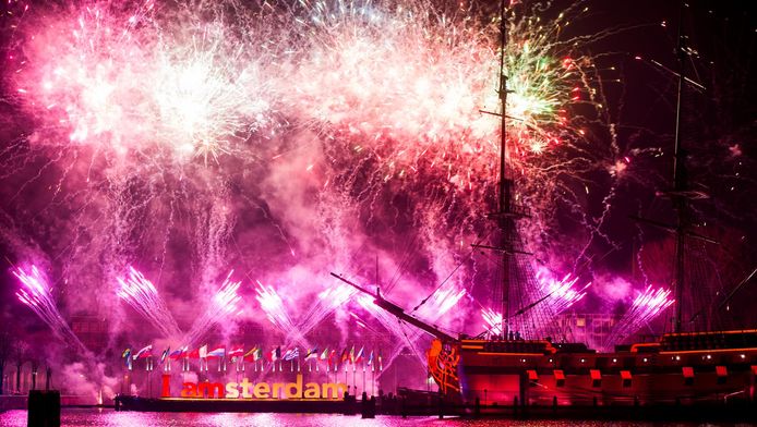 Meerderheid Van Amsterdammers Wil Een Groot Vuurwerk Amsterdam Ad Nl