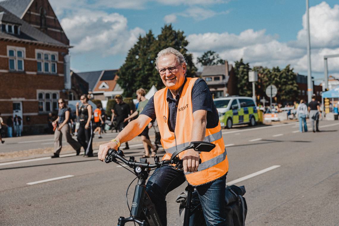 Valère (72), al 35 jaar een stille kracht achter Pukkelpop: ‘Ik heb toen al tegen Chokri gezegd: als we de lasten krijgen, moeten we ook de lusten krijgen’