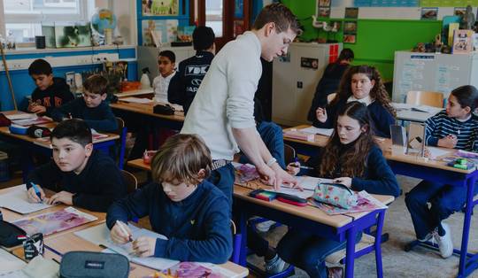 ‘De zomer is voor mij altijd een stresserende periode’: Mieke vreest elk jaar opnieuw de schoolkosten voor haar drie kinderen