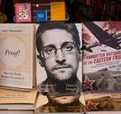 VS dienen klacht in tegen Snowden: ‘Boek in strijd met afspraken rond geheimhouding’