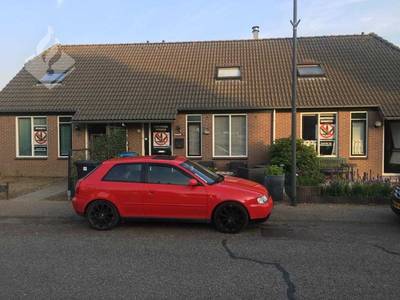 Buren verbouwden wiet onder hun huizen en verbaasden hun omgeving met hun luxe leven