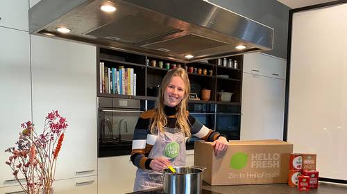Julie (24) werkt als receptontwikkelaar bij HelloFresh: “Zes weken werk om één gerecht perfect te krijgen” 