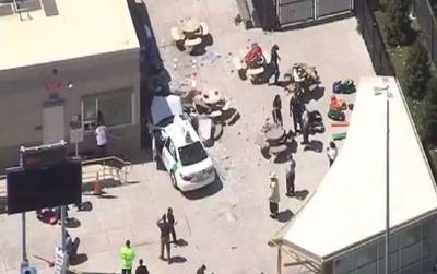 Taxi rijdt in op voetgangers bij Boston Airport: tien gewonden