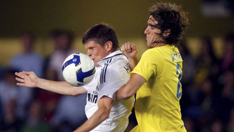 Ac Milan Zet Streep Door Naam Huntelaar Het Parool