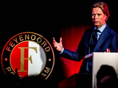 Feyenoord leidt 'tango' met Van Bronckhorst