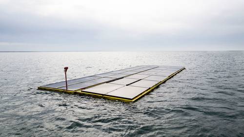 Zonnepanelen op de Noordzee produceren veel meer energie dan op een dak
