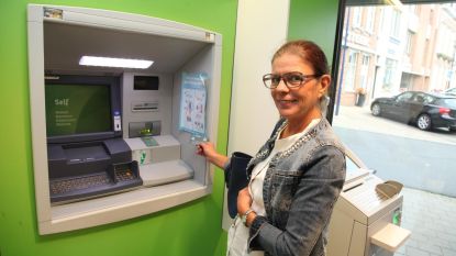 Geld Afhalen Probeer Eens In Frankrijk Menen Hln Be