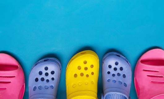 Zo (on)gezond zijn Crocs voor je voeten