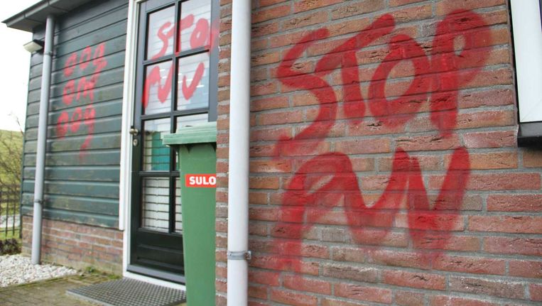Friese actiegroep ontkent bekladding huizen PVV'ers - Volkskrant