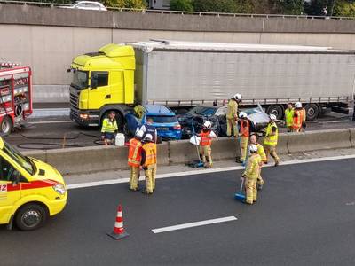 Important embarras de circulation sur l'A12 à la suite d'un accident mortel à Schelle