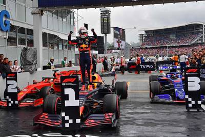 Max Verstappen gagne un Grand Prix d'Allemagne à rebondissements