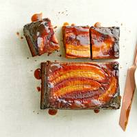 Een recept voor banaan-misokaramelcake