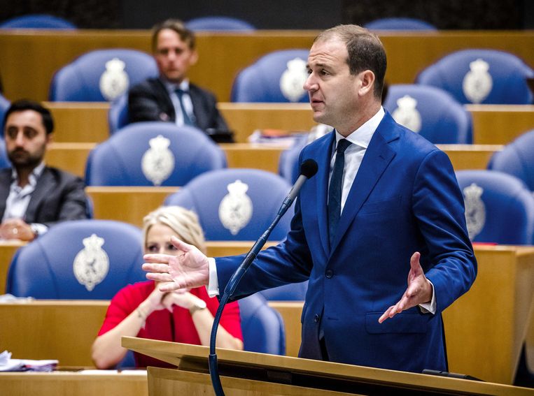 Coalitie doet wat handreikingen aan de oppositie, maar niet te veel - Trouw