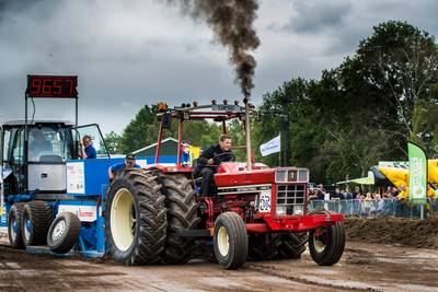 ‘De kick van een full pull’ bij de trekkertrek in Neede