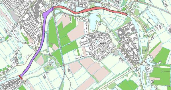 Linge blijft dicht na diesellek baggerschip | Geldermalsen - De Gelderlander