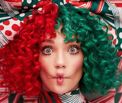 Sia zet uit protest eigen naaktfoto op Twitter