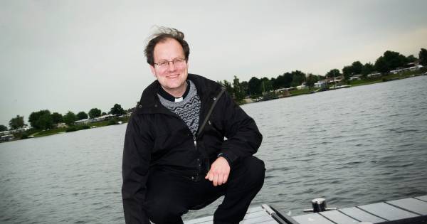 Pastoor blijft bij omstreden homokerstpreek