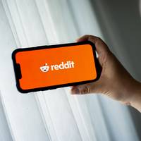 Na 20 jaar wordt het ‘rommelige’ internetforum Reddit mainstream. Het begin van het einde?