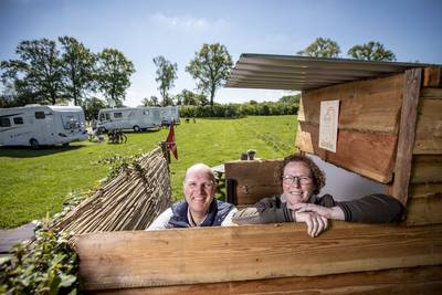Skop’nboer: Op halve kracht verder kamperen in Overdinkel