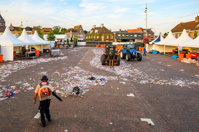 Opruimen na De Draai: van festivalterrein vol rotzooi naar schoon ...