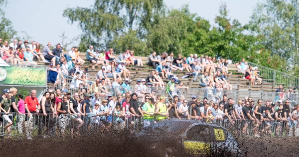Beckum steekt zich Lekker in 'n Drek